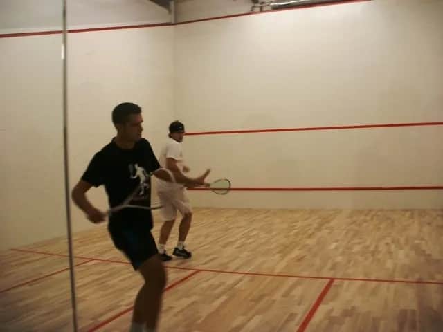 Squash w Koninie: Najlepsze kluby i wydarzenia, które musisz znać