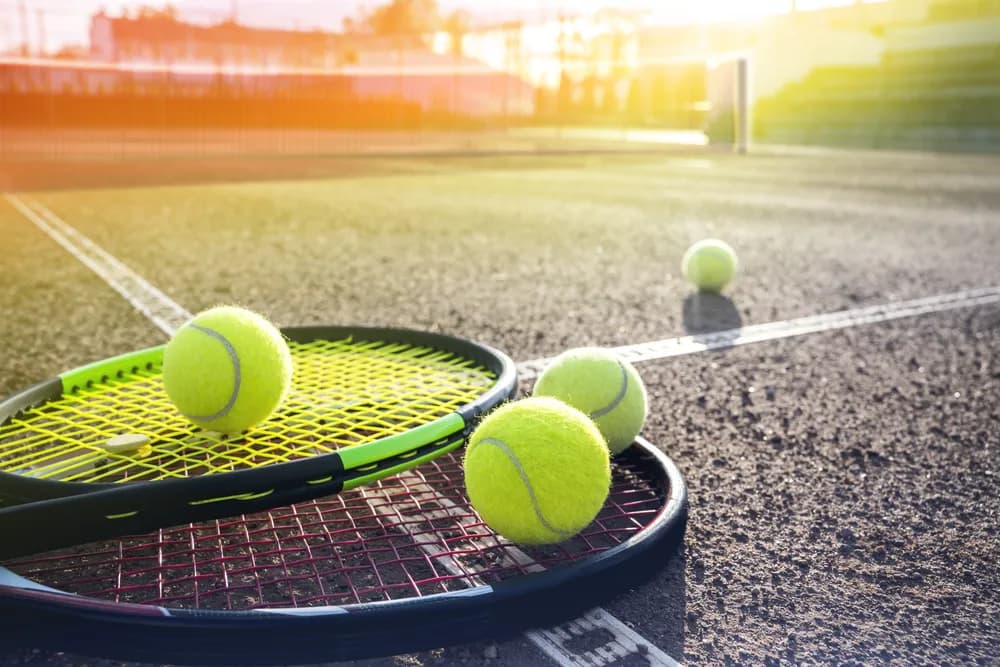 Na czym polega tenis? Poznaj zasady i tajniki tej pasjonującej gry
